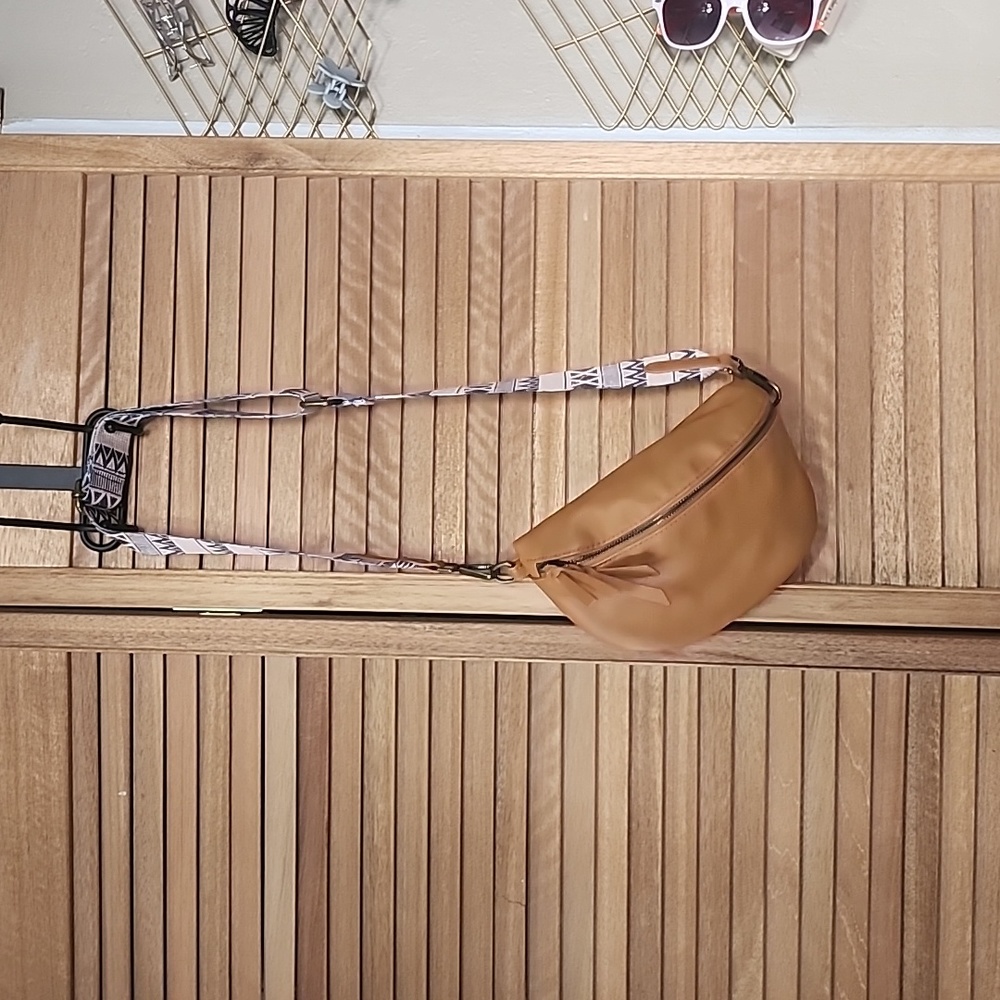 Crossbody bag